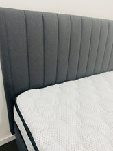Load image into Gallery viewer, Queen Size Beds