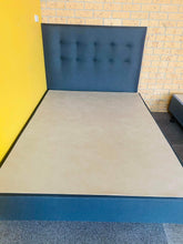 Load image into Gallery viewer, Double Bed