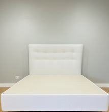 Load image into Gallery viewer, Queen Size Bed